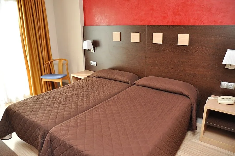 Hotel Ciutadella Roses 2*,
